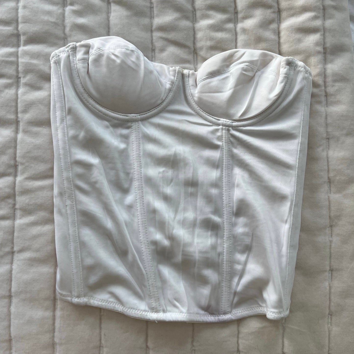 japanese brand white underwire sleeveless corset