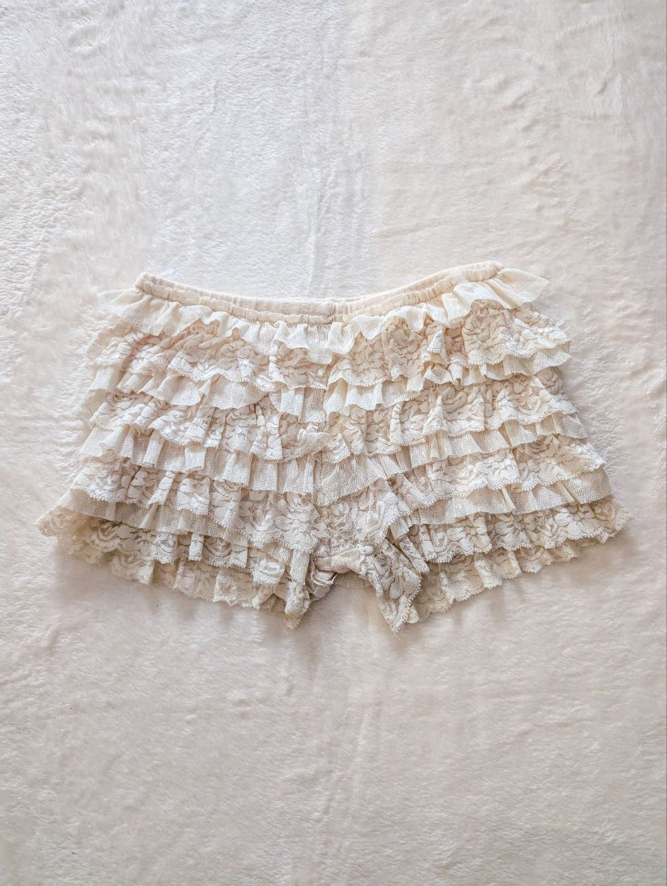 chamomile creme fizz cocktail shorts