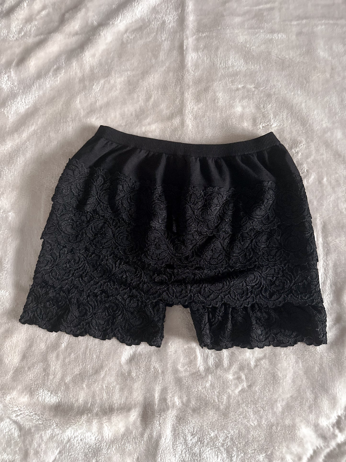 starlit night dream martini ruffle shorts