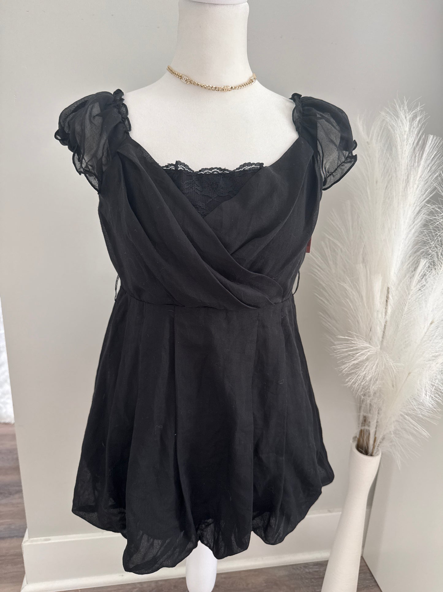 black goji berry spritz camisole