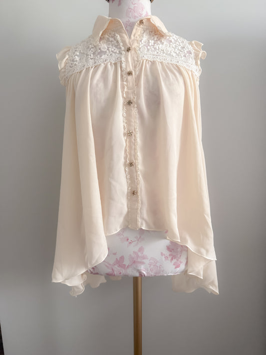 vanilla petal fizz top