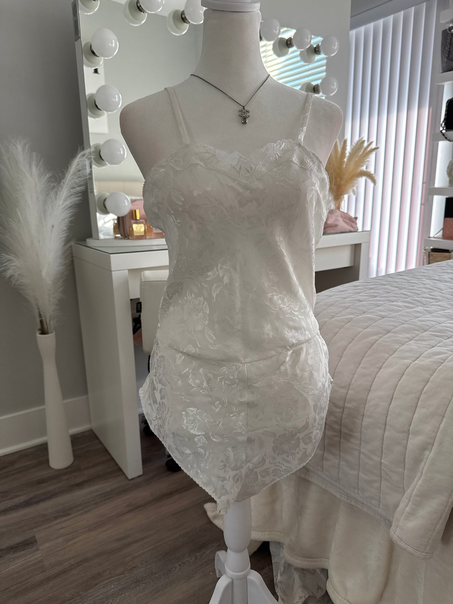 scallop lace trim satin floral pattern bodysuit