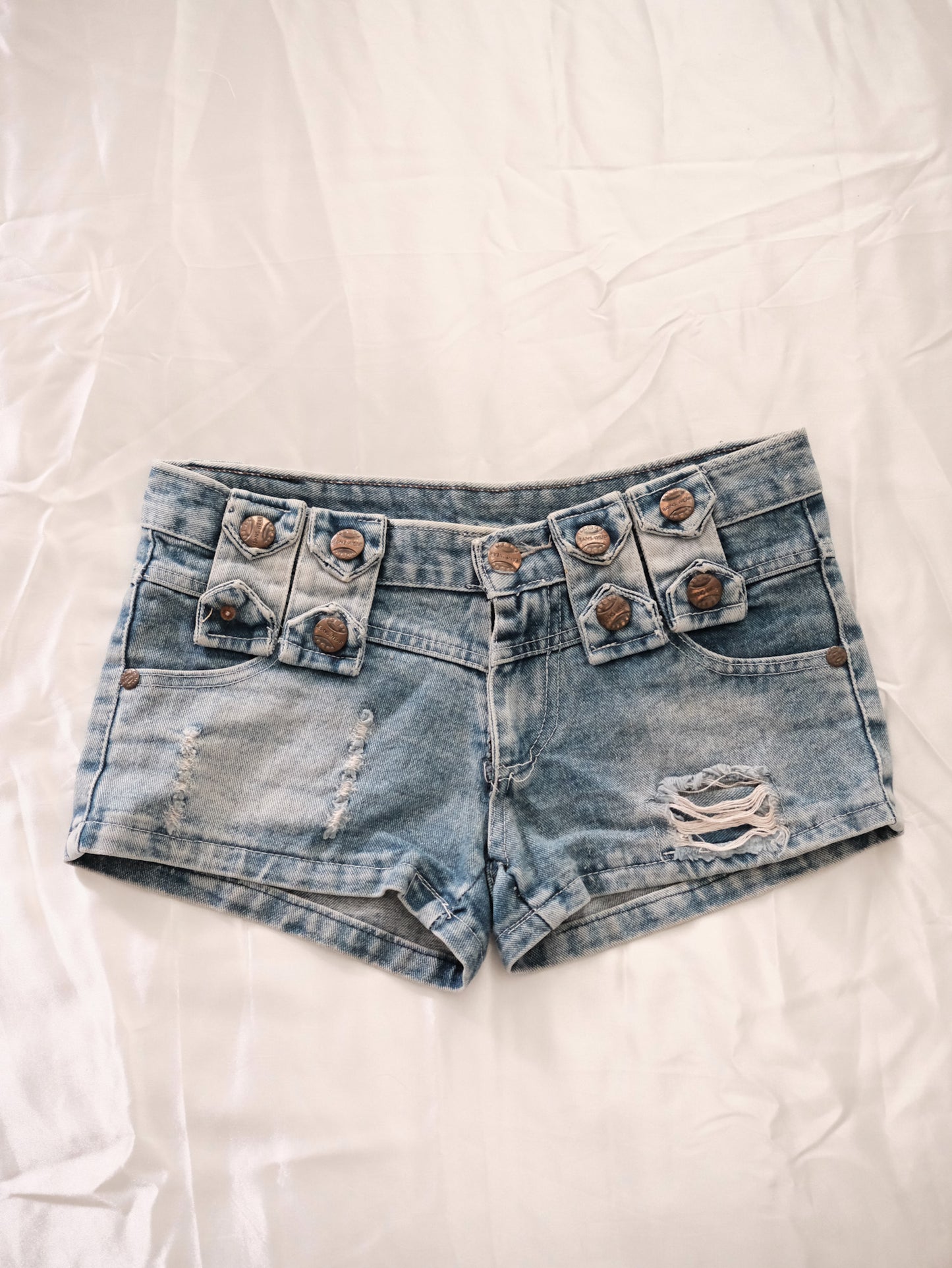 carousel darling bunny shorts