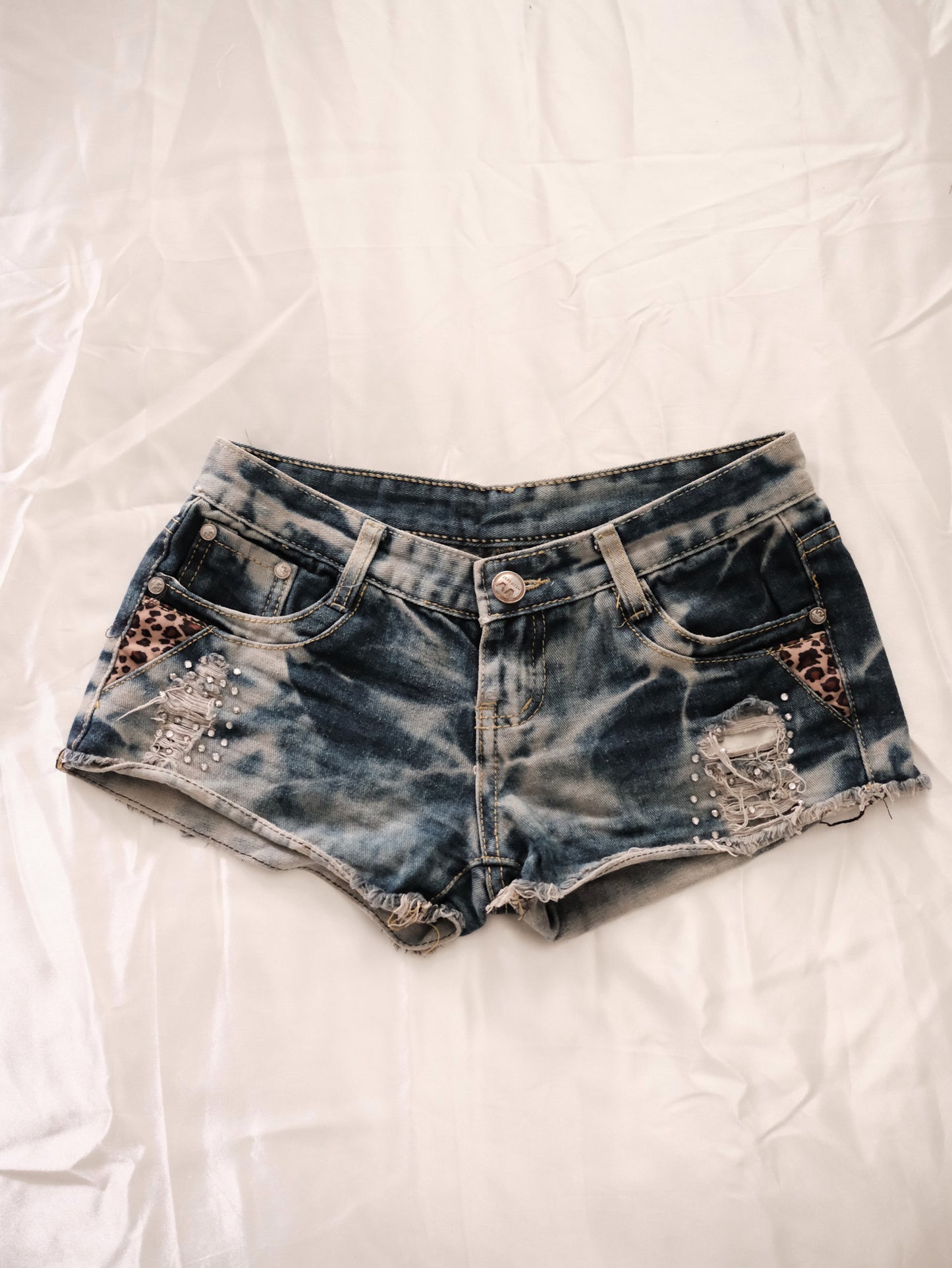firecracker kiss bunny shorts
