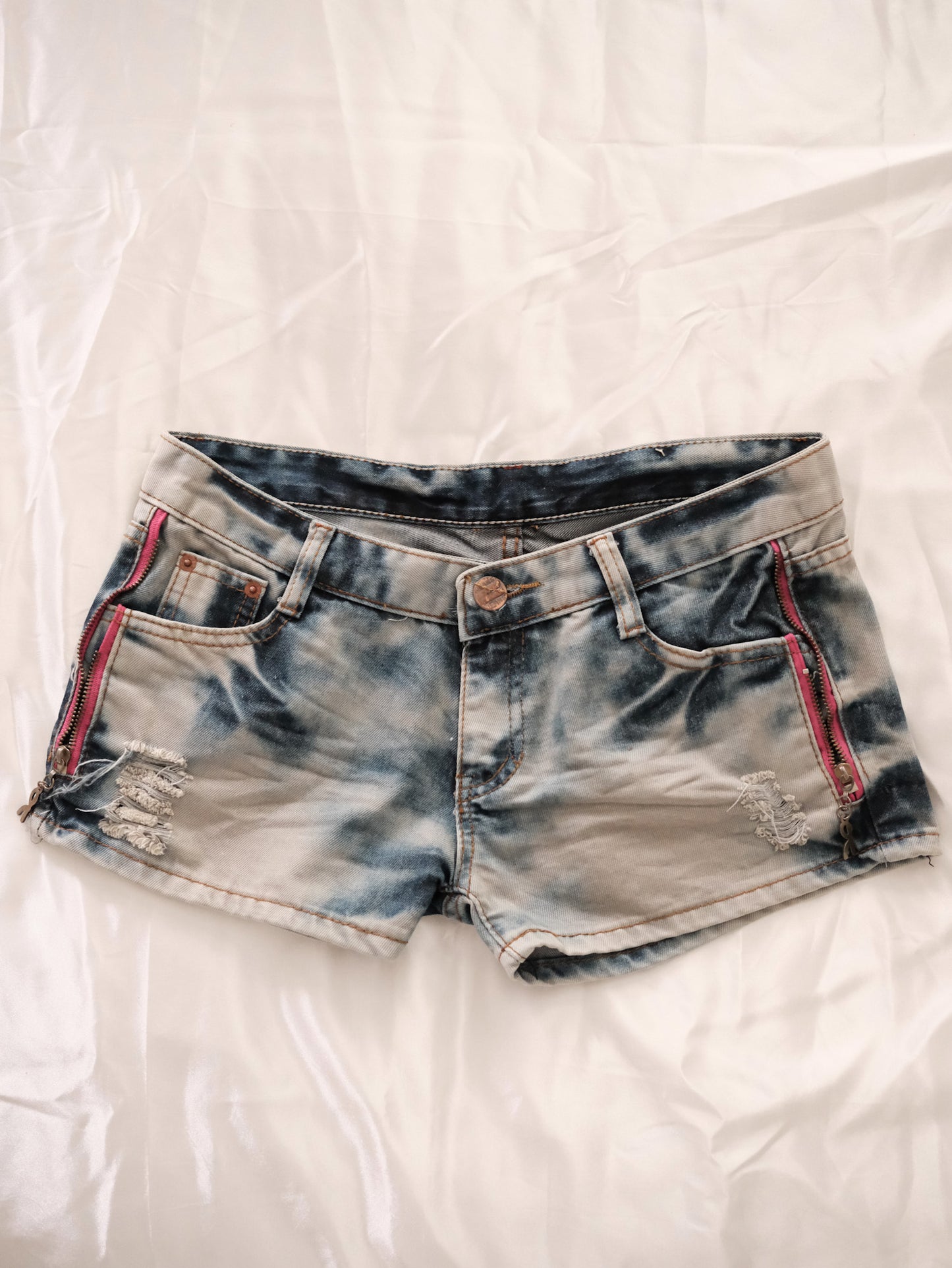 rocket pop bunny shorts
