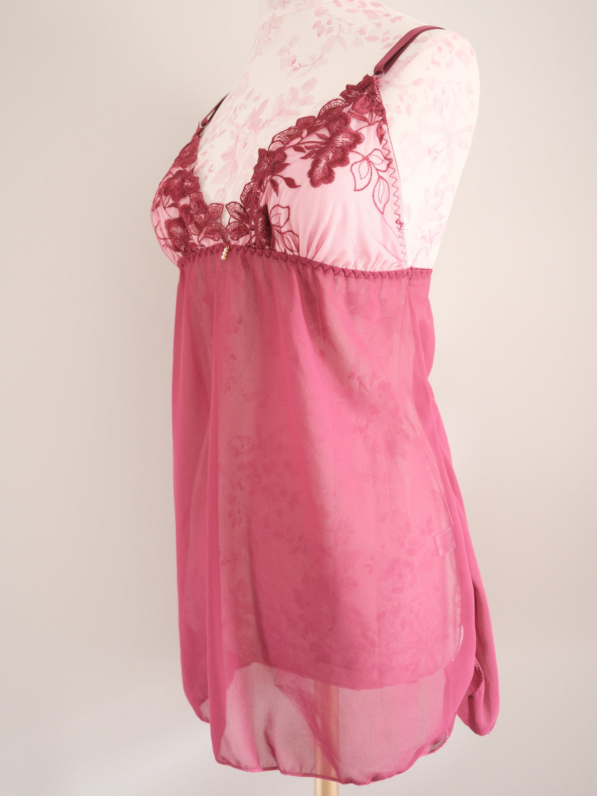 garnet pegasus chemise