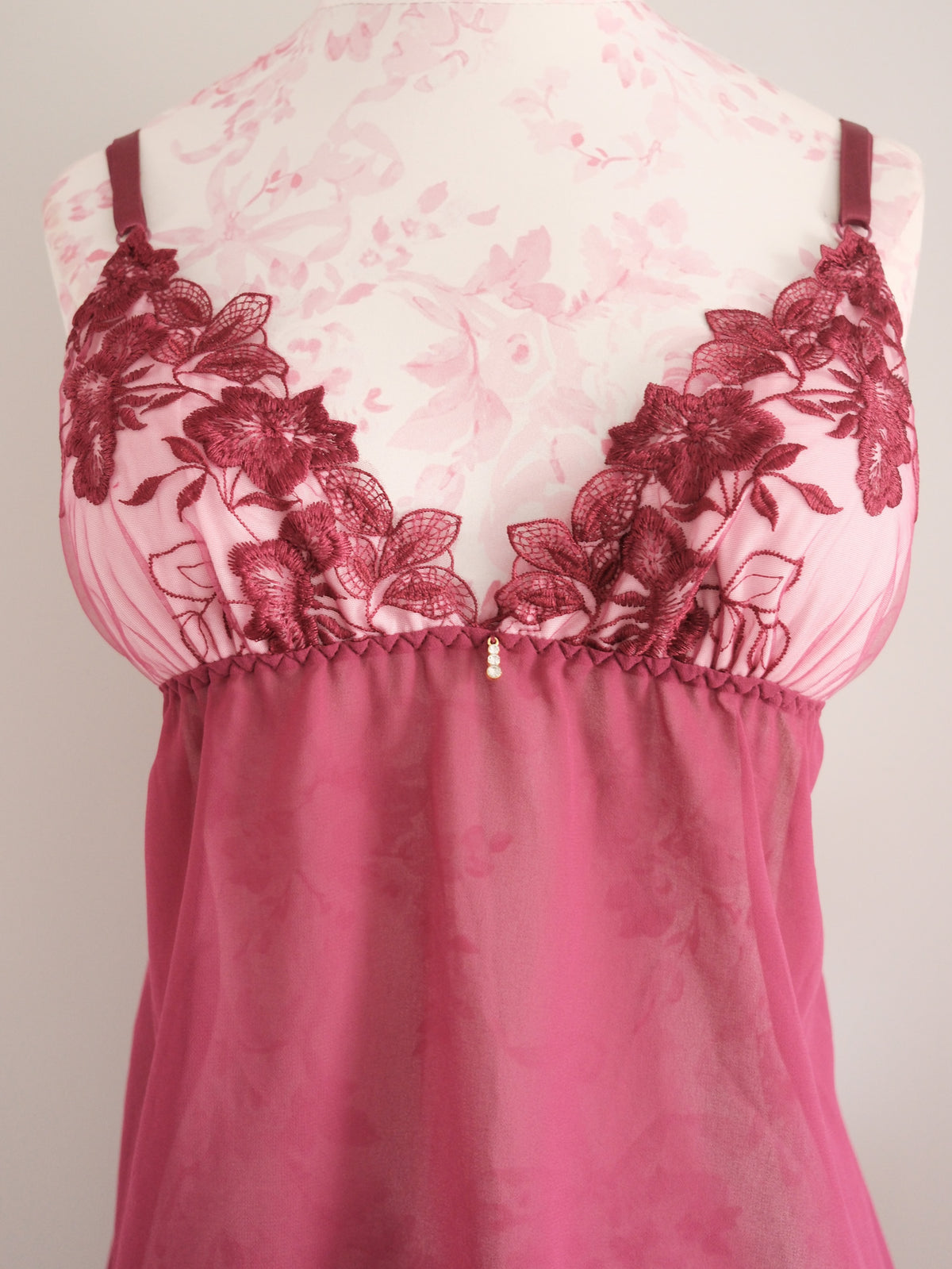 garnet pegasus chemise