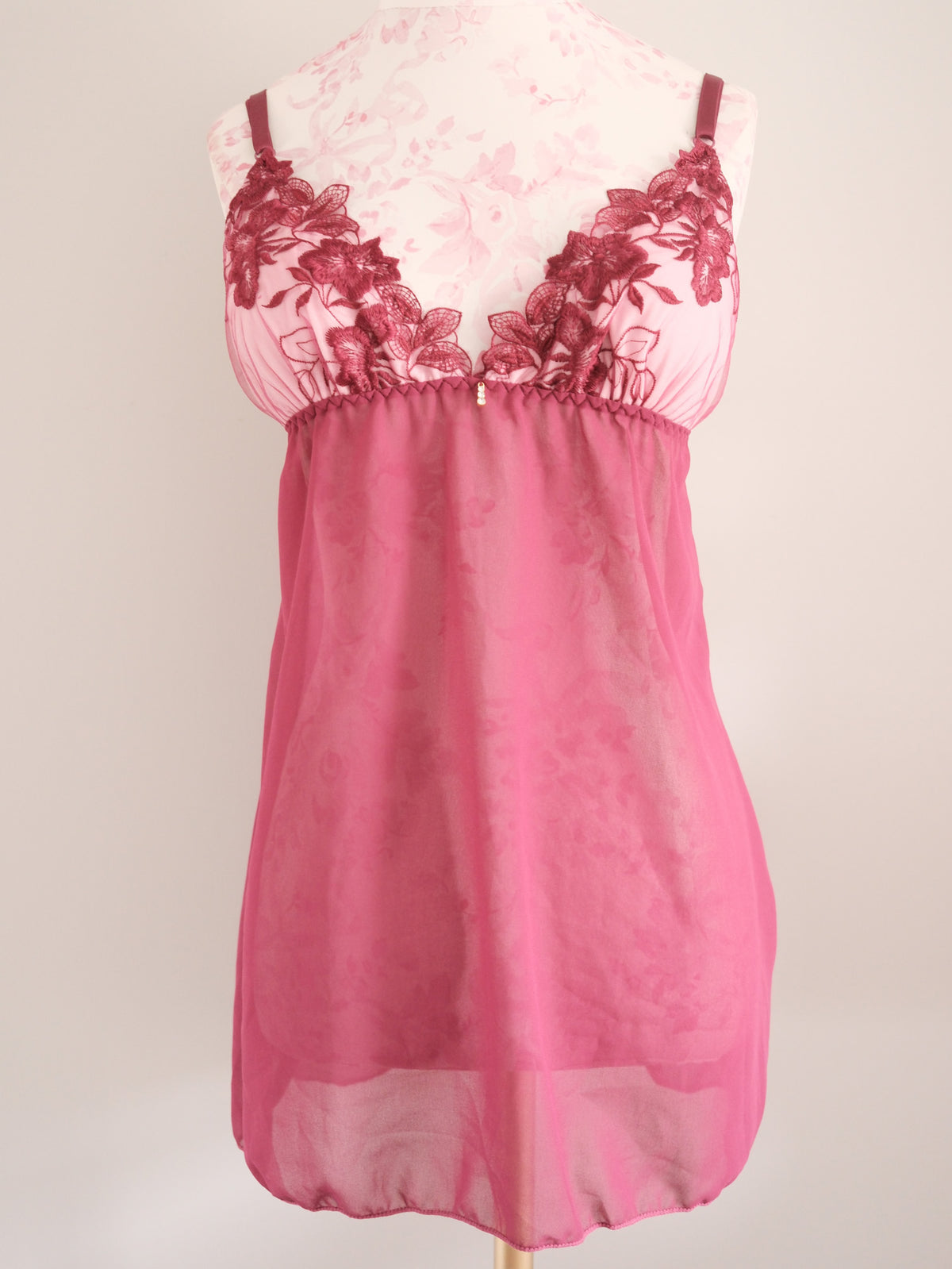 garnet pegasus chemise