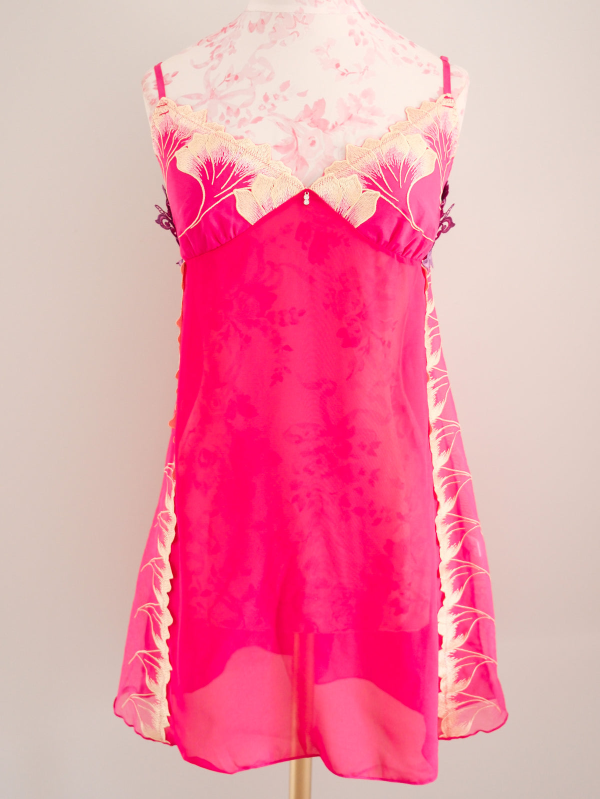 royal waltz chemise