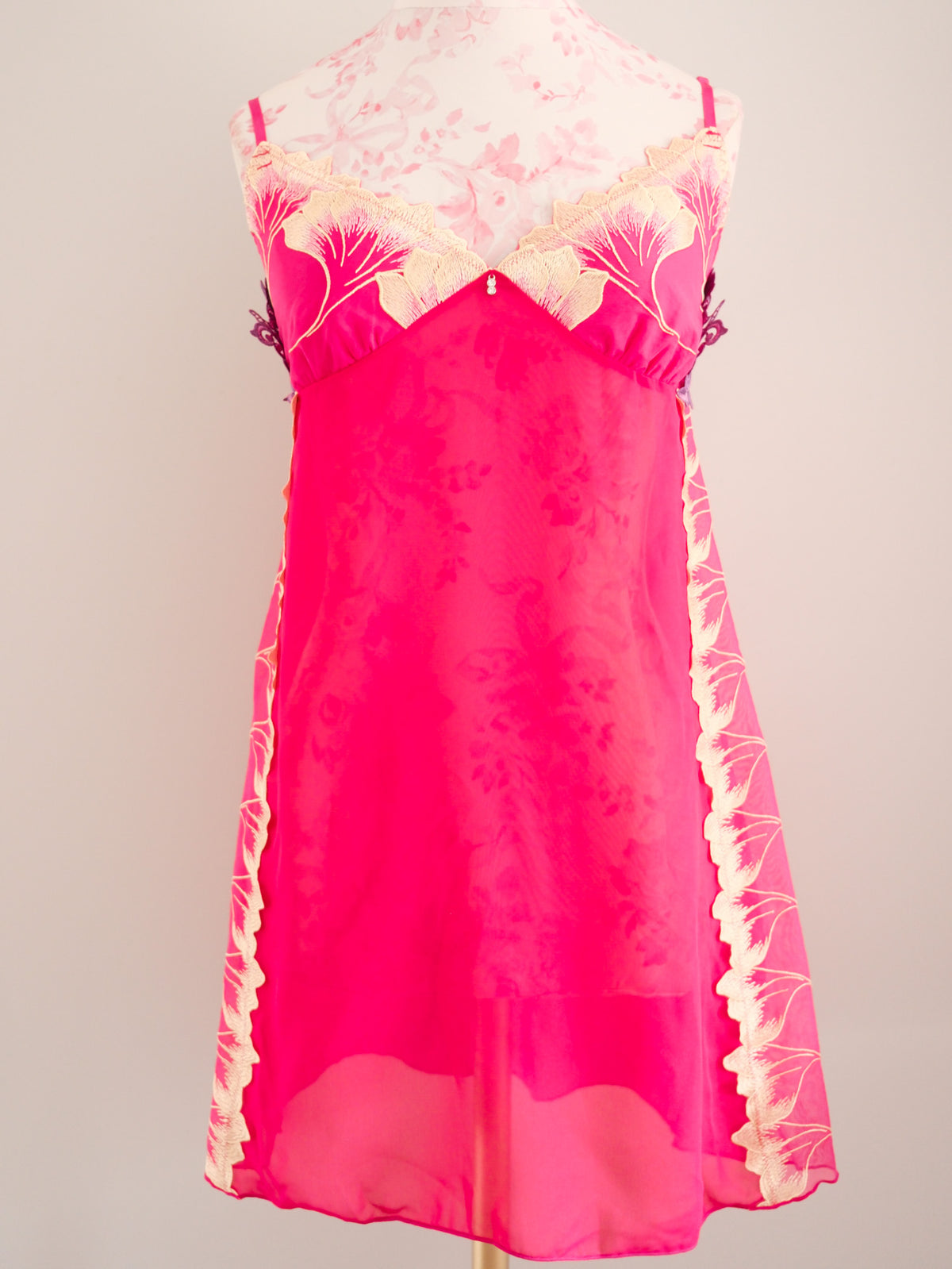 royal waltz chemise