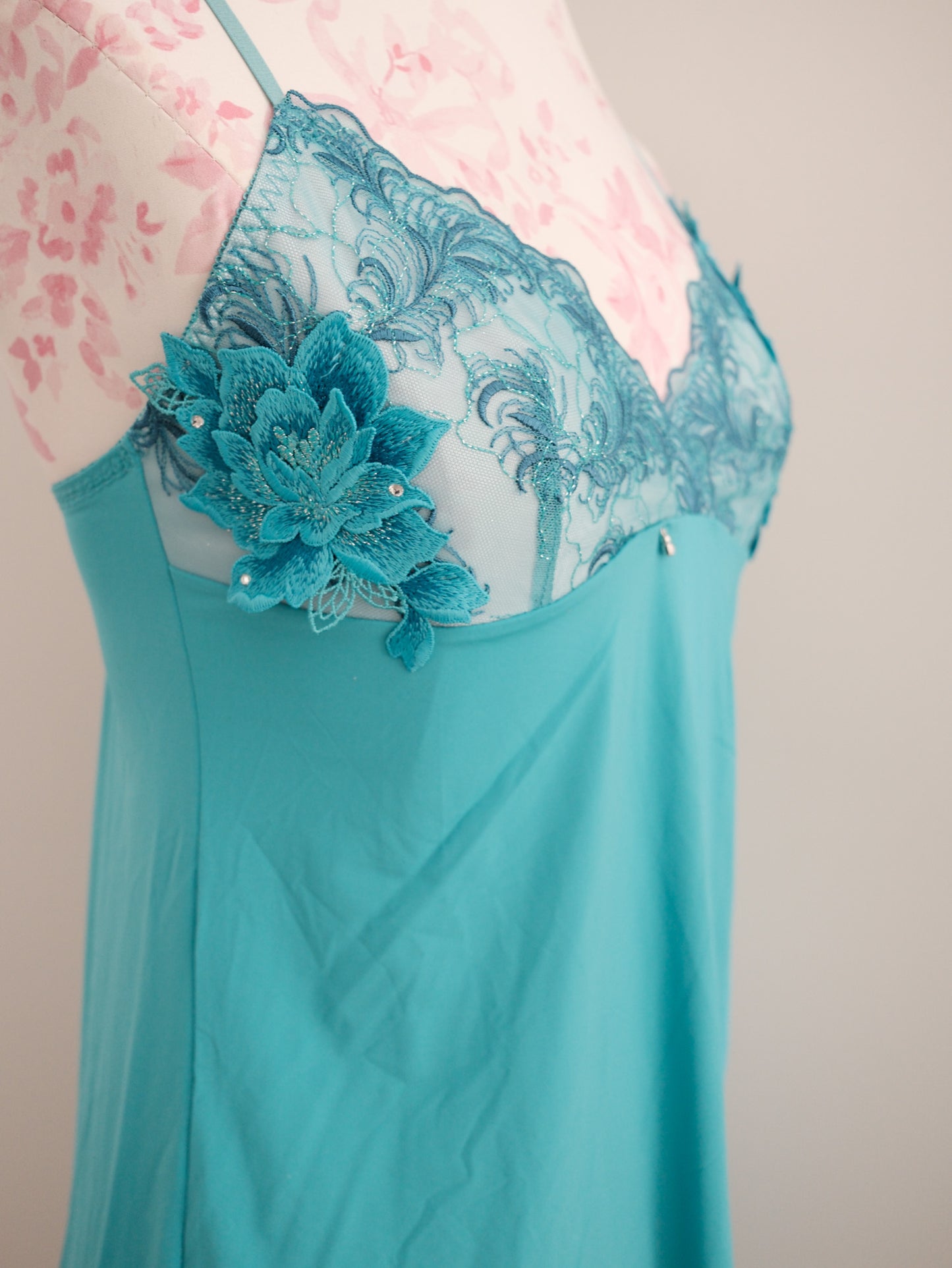 turquoise wave slip