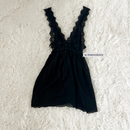 black lace v neckline slip dress