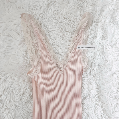 ultimate essential lace tank top