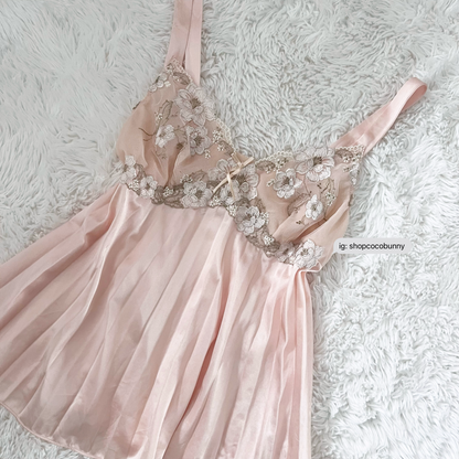 iconic pleated fidelia embroidered floral camisole